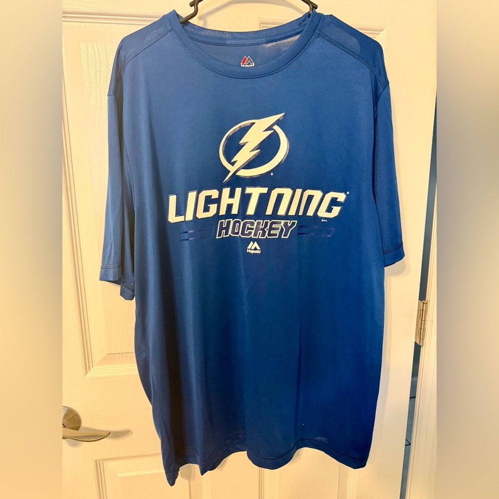 Unisex Tampa Bay Lightning Hockey SS Shirt Sz XL